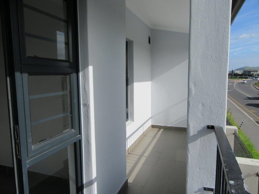 2 Bedroom Property for Sale in Parklands North Western Cape